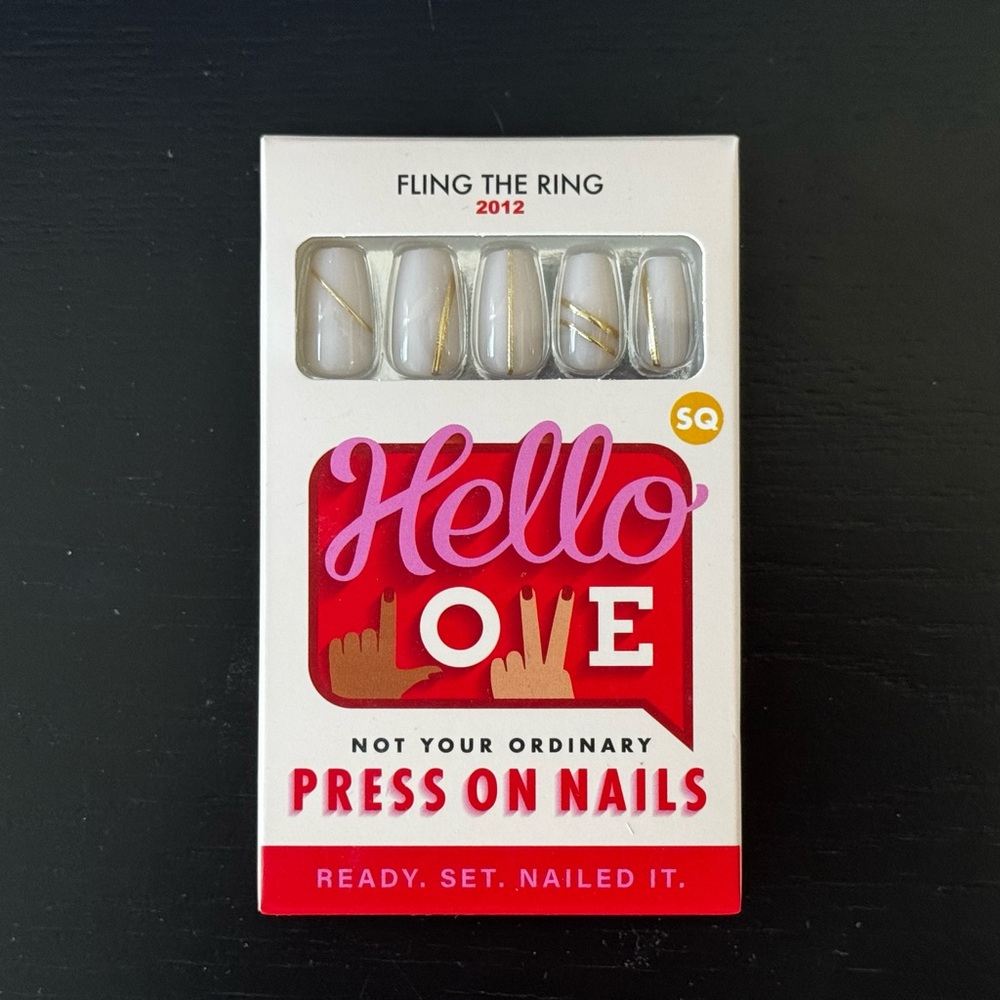 Hello Love Press On Nails - Fling the Ring